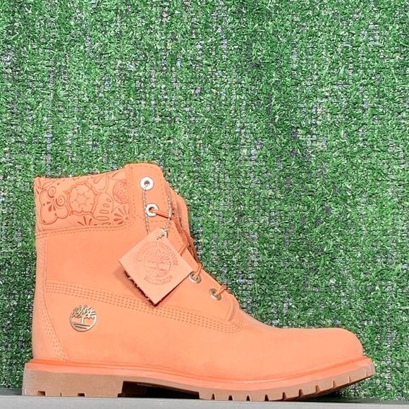New Timberland WOMEN'S 6" PREMIUM BOOTS SUNBURN - Picture 7 of 8